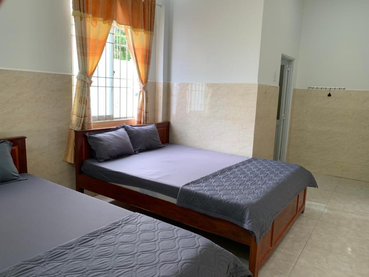 Nha Nghi Ty Hoa Nam Du Bed & Breakfast Dış mekan fotoğraf